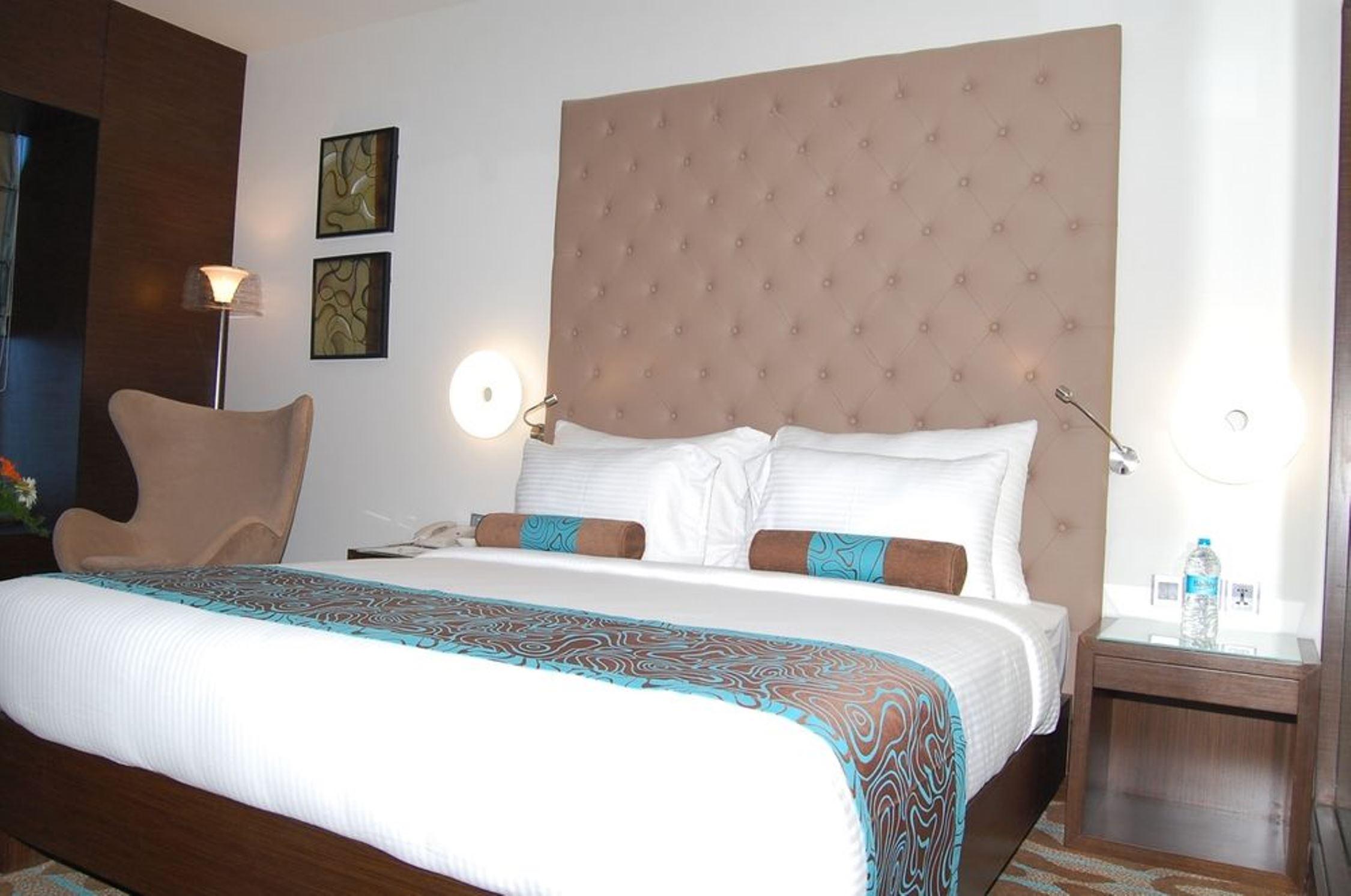 The Pride Hotel, Bangalore Bagian luar foto