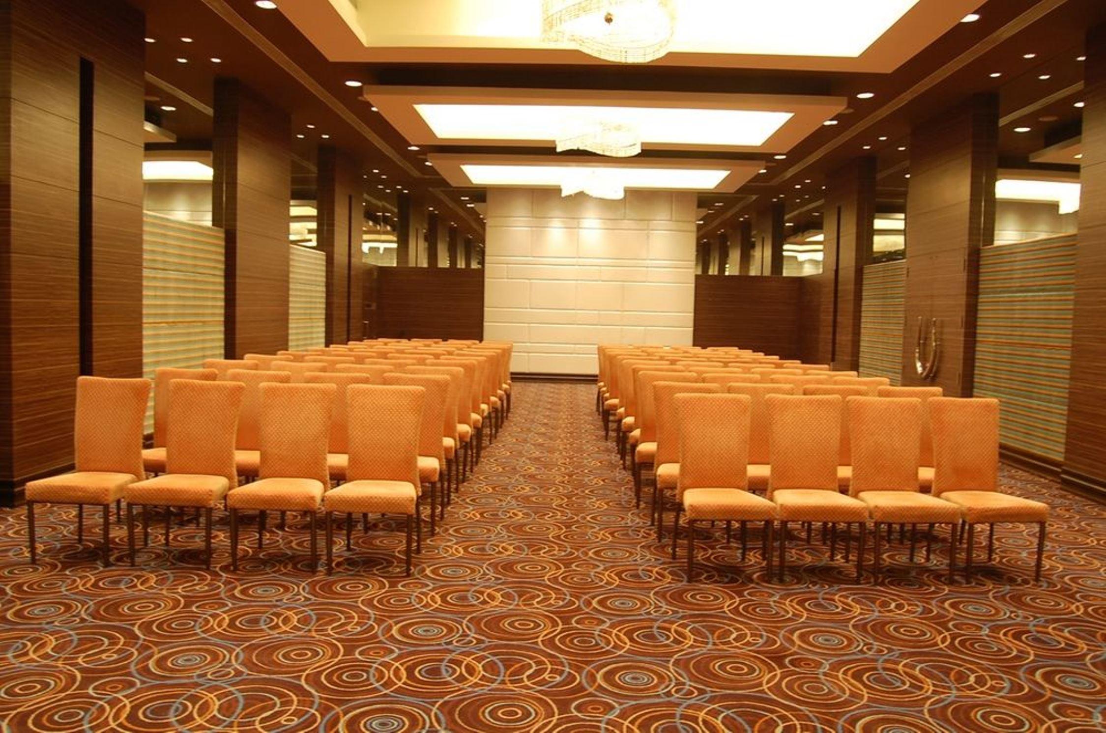 The Pride Hotel, Bangalore Bagian luar foto