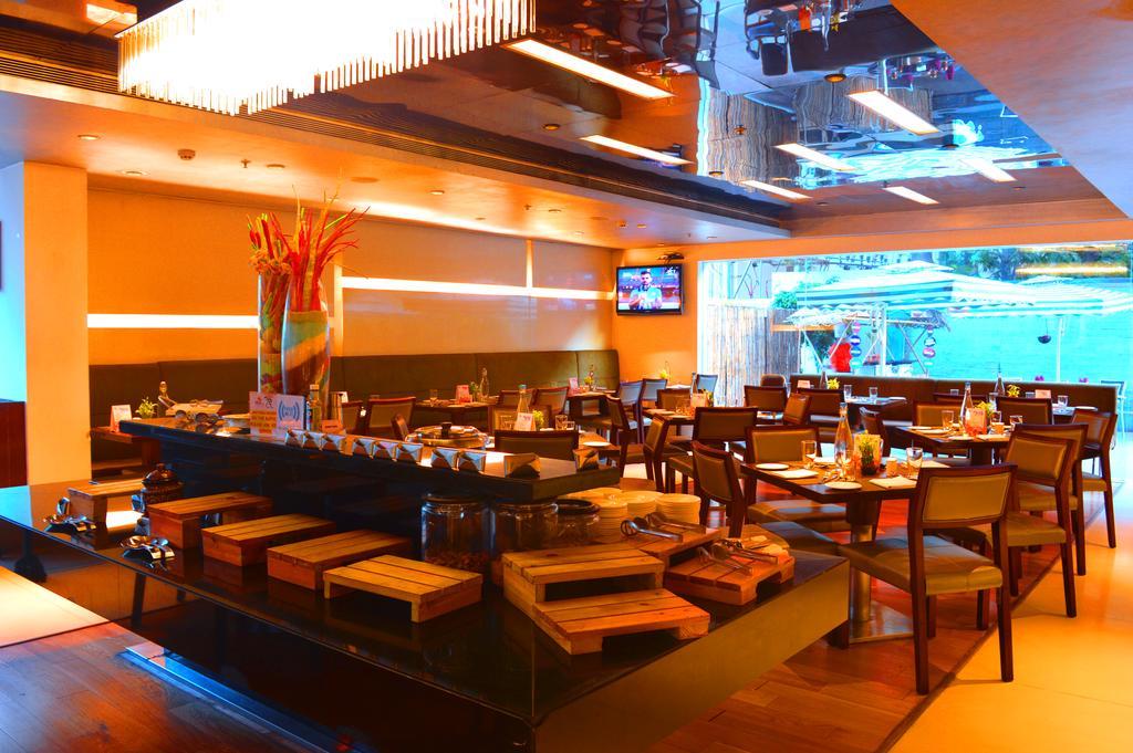 The Pride Hotel, Bangalore Bagian luar foto